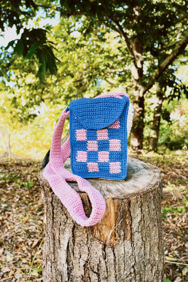 Crocheted bag by Mengatxo